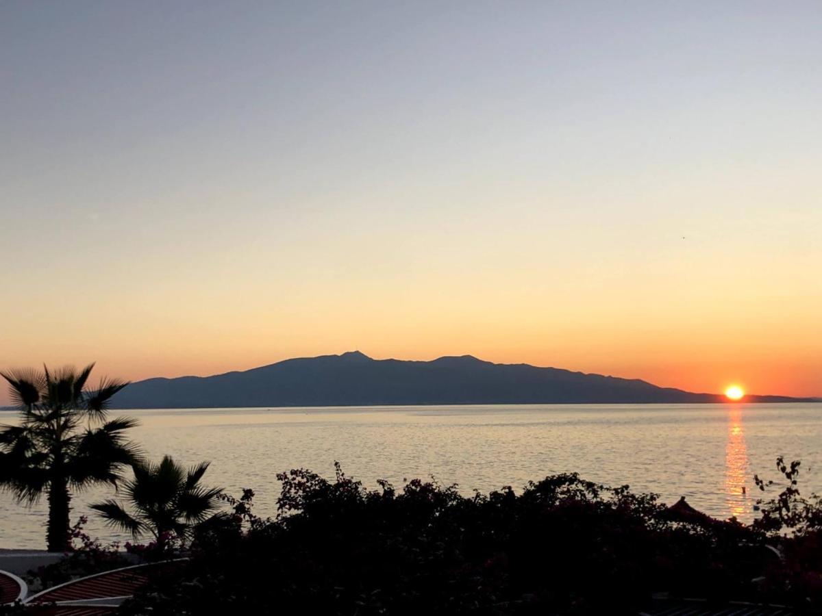 Sunset Apartment Saranda Bay エクステリア 写真