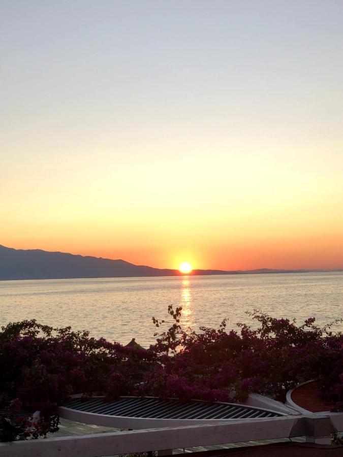 Sunset Apartment Saranda Bay エクステリア 写真